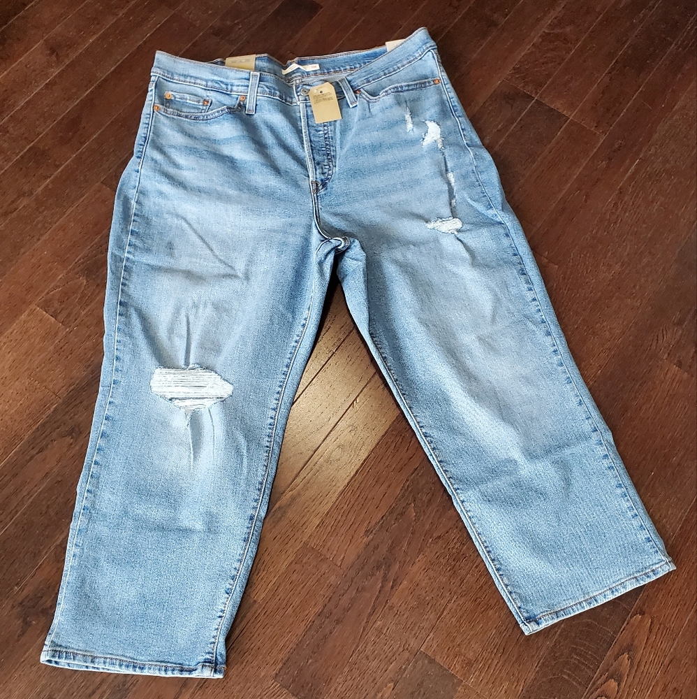 LEVI'S Distressed Wedgie Straight Jean Size 18W
